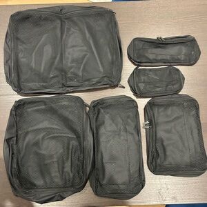 Away Packing Cubes - brand new